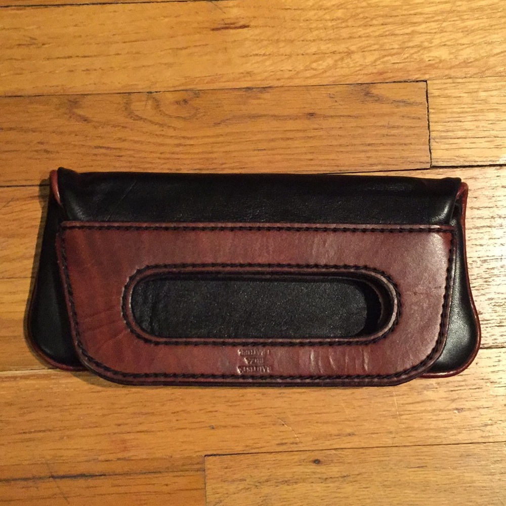 Trendy Clutch